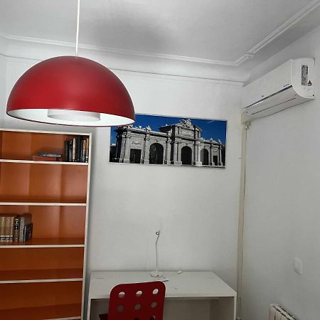 דירות מדריד Piso Confortable Y Centrico מראה חיצוני תמונה
