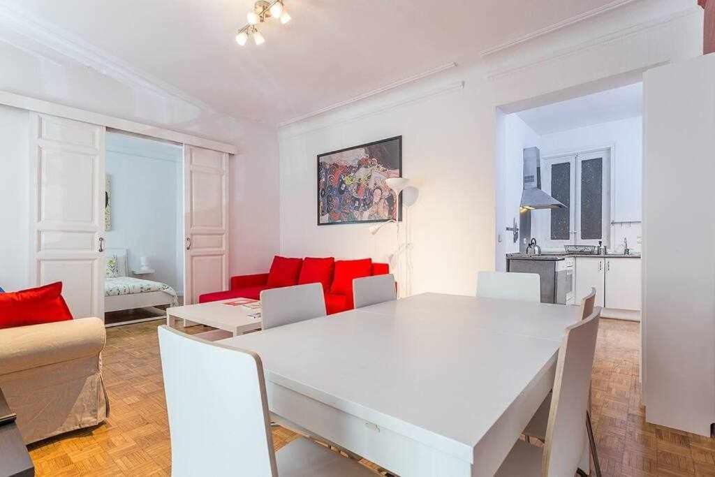 דירות מדריד Piso Confortable Y Centrico מראה חיצוני תמונה
