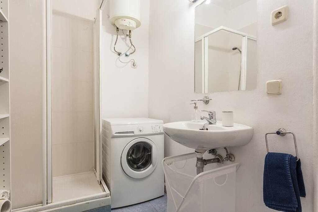 דירות מדריד Piso Confortable Y Centrico מראה חיצוני תמונה